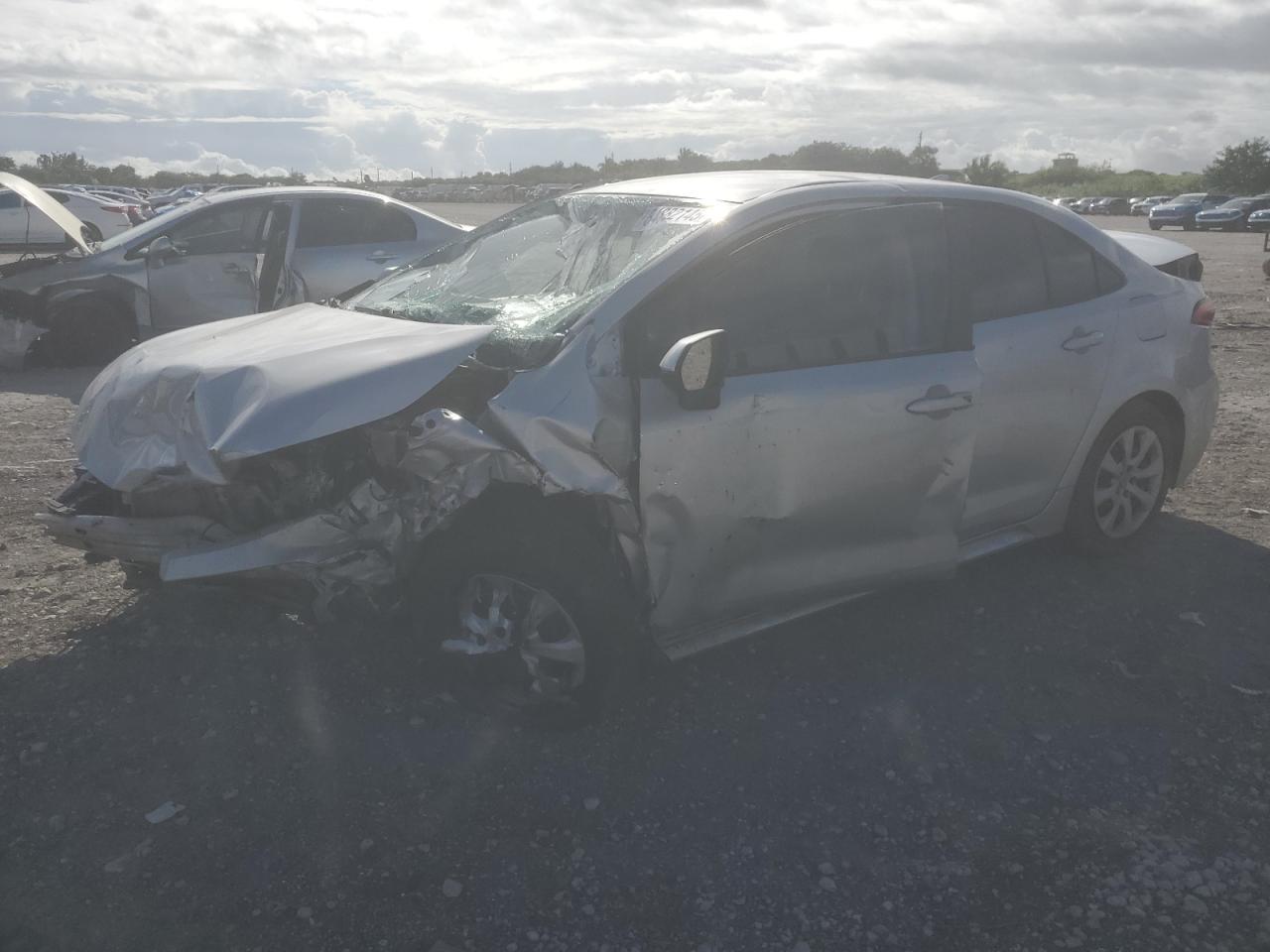 2021 TOYOTA COROLLA