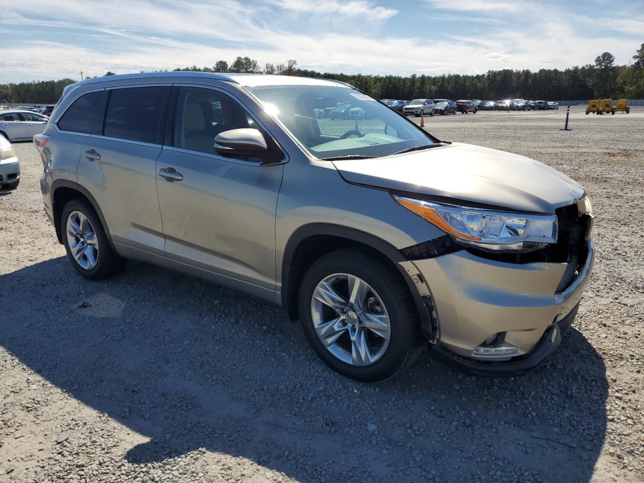2014 TOYOTA HIGHLANDER