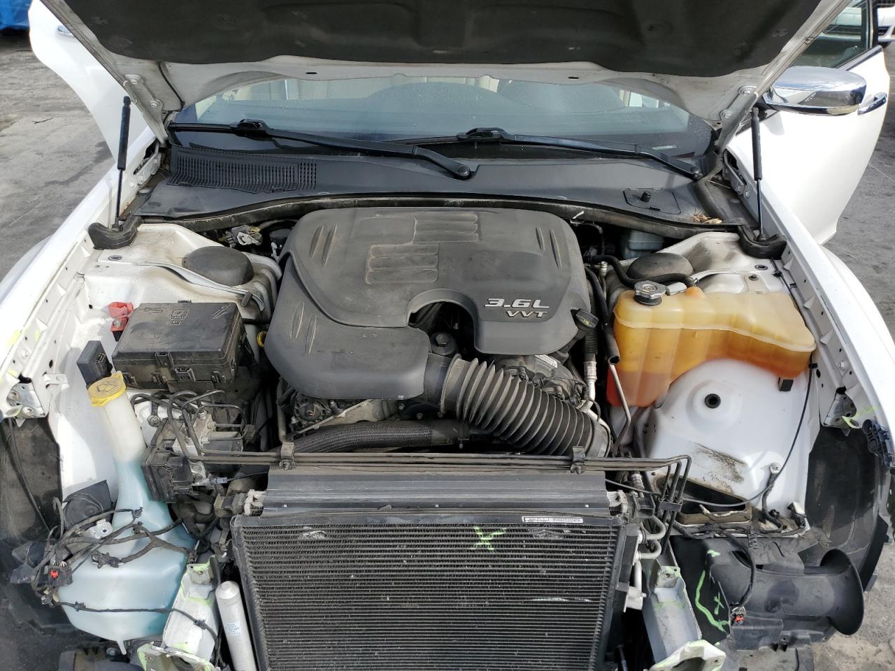 2011 CHRYSLER 300
