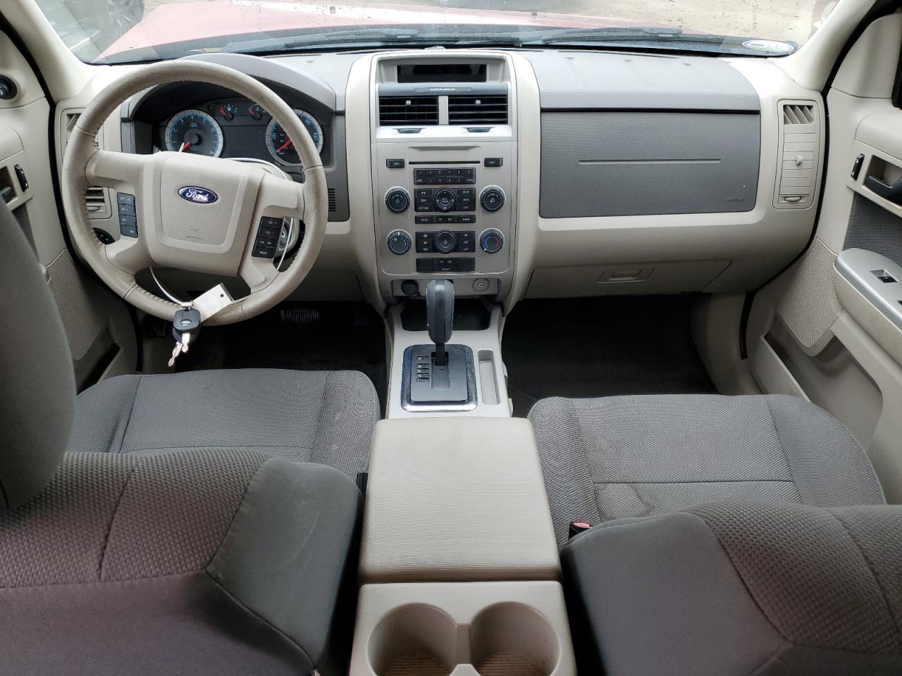2010 FORD ESCAPE