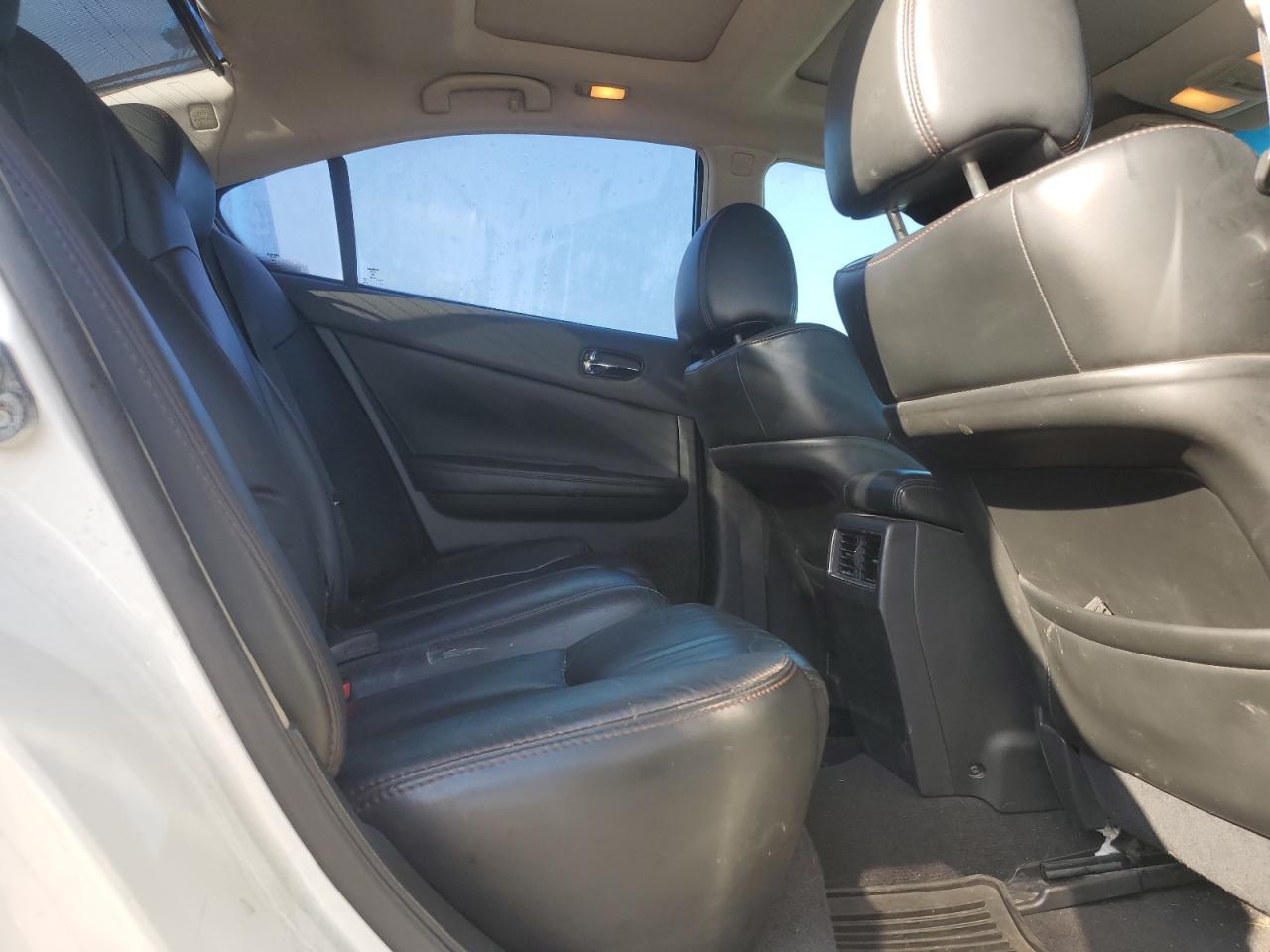 2014 NISSAN Maxima