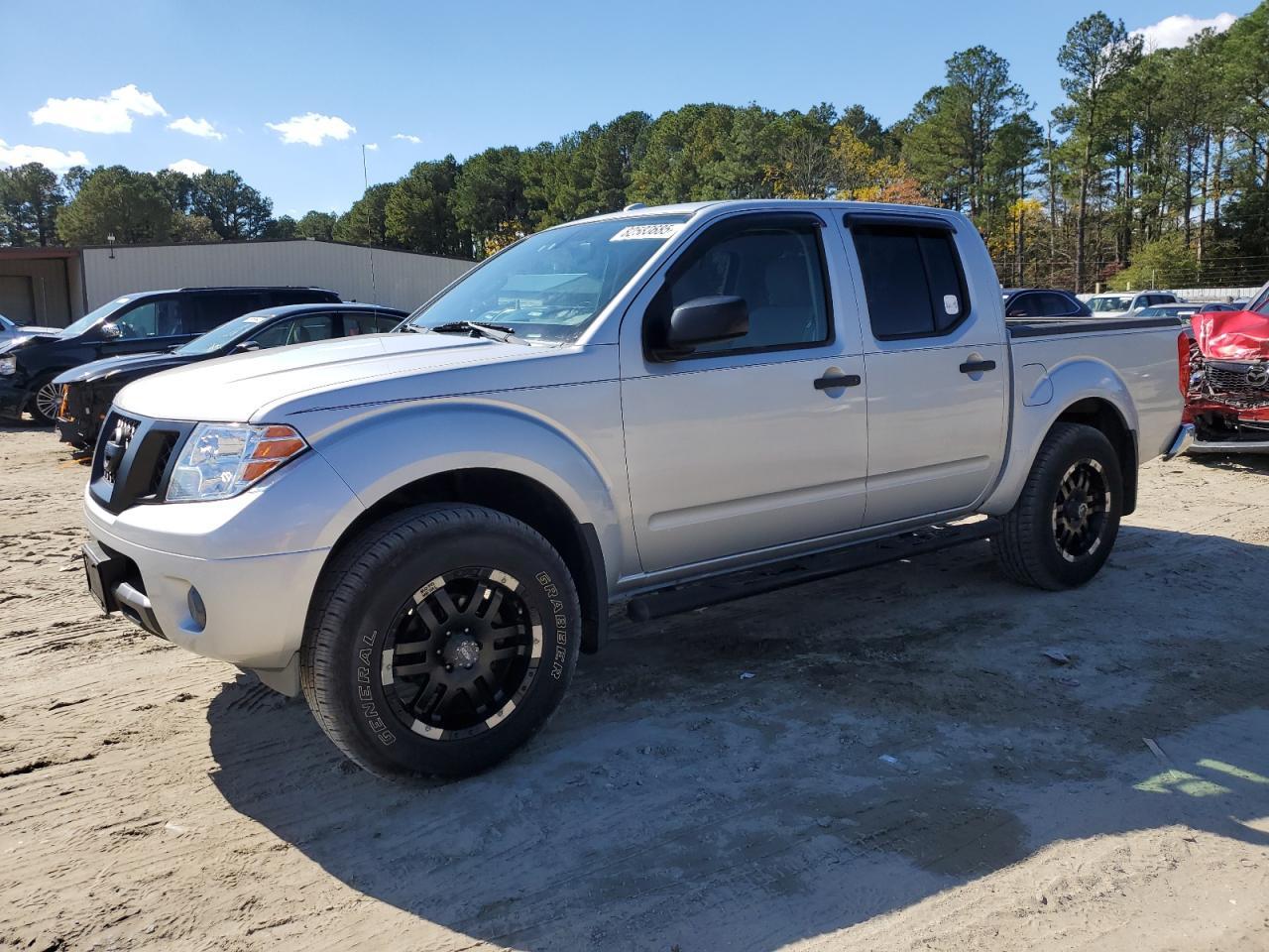 2012 NISSAN Frontier