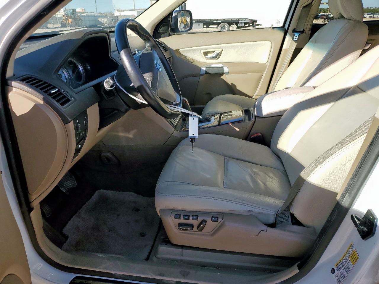 2014 VOLVO XC90