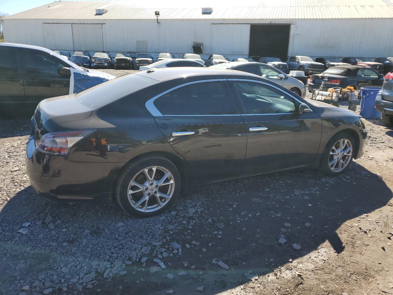 2013 NISSAN Maxima