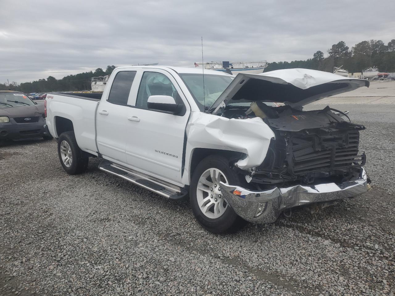 2018 CHEVROLET Silverado