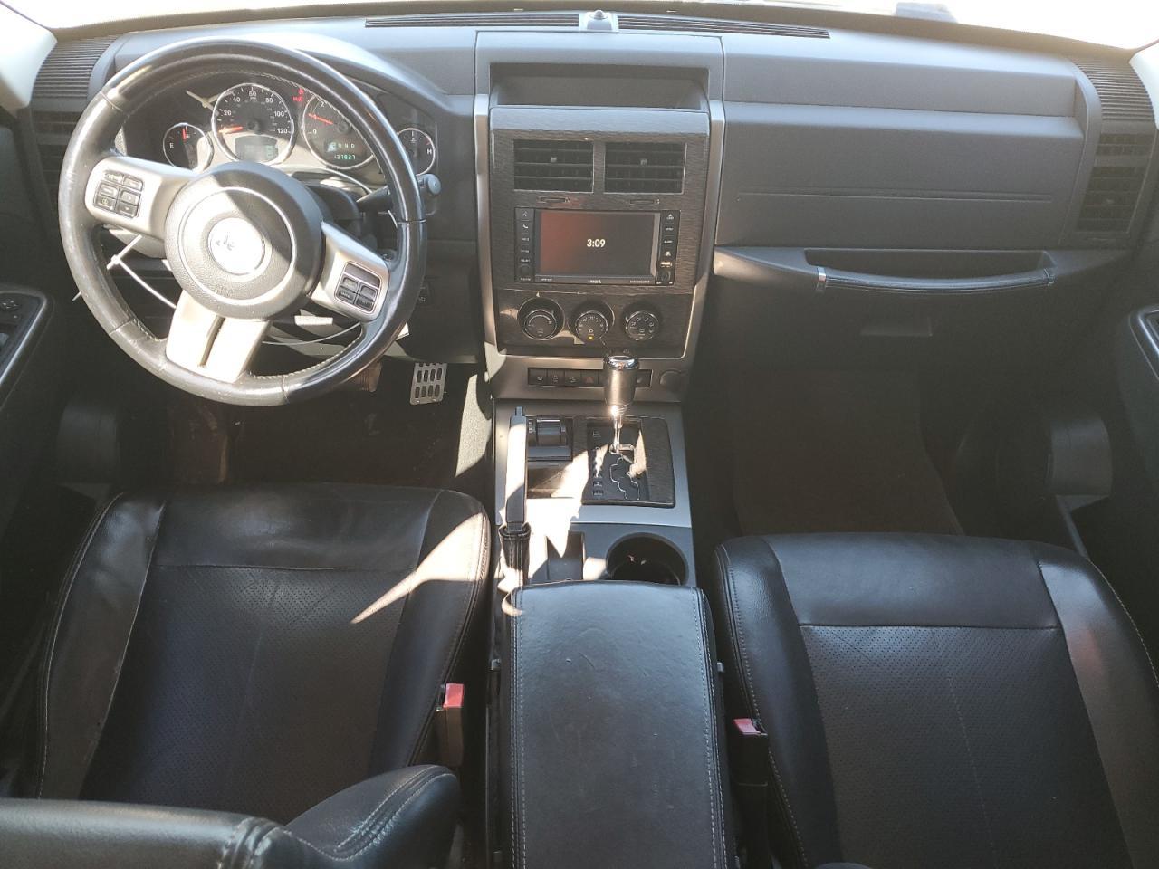 2012 JEEP Liberty