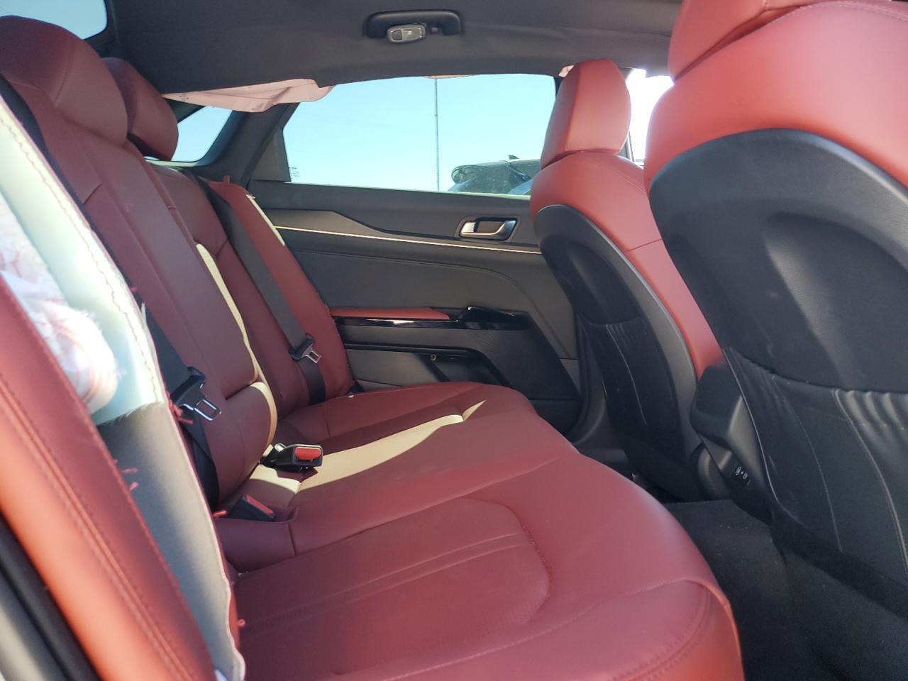 2025 KIA K5