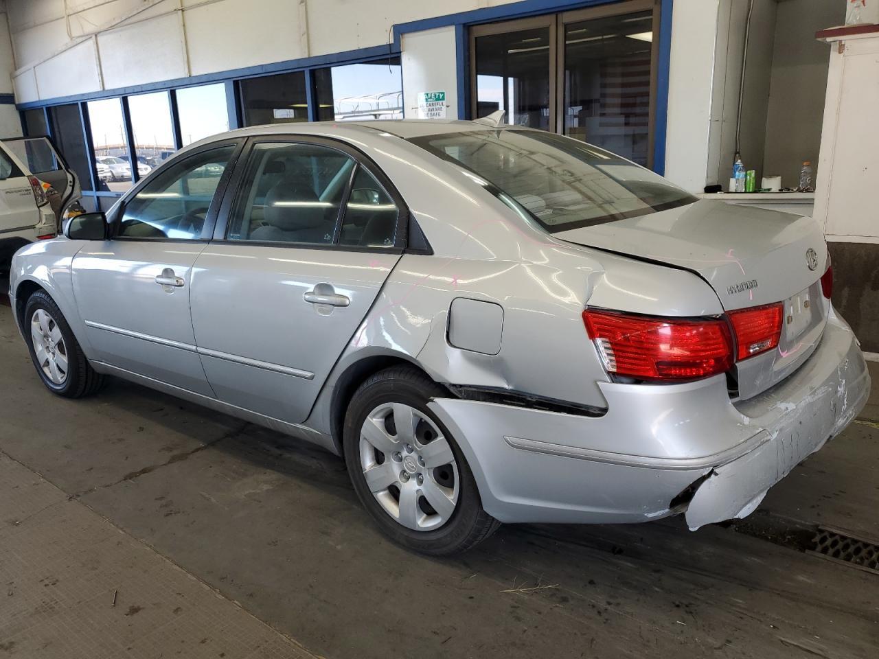2010 HYUNDAI SONATA
