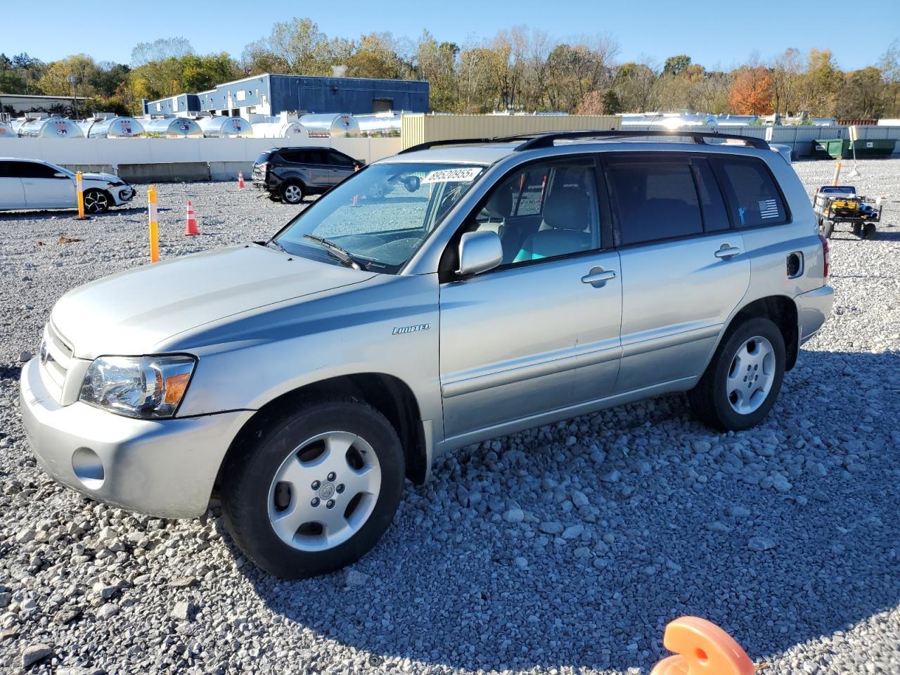 2004 TOYOTA HIGHLANDER