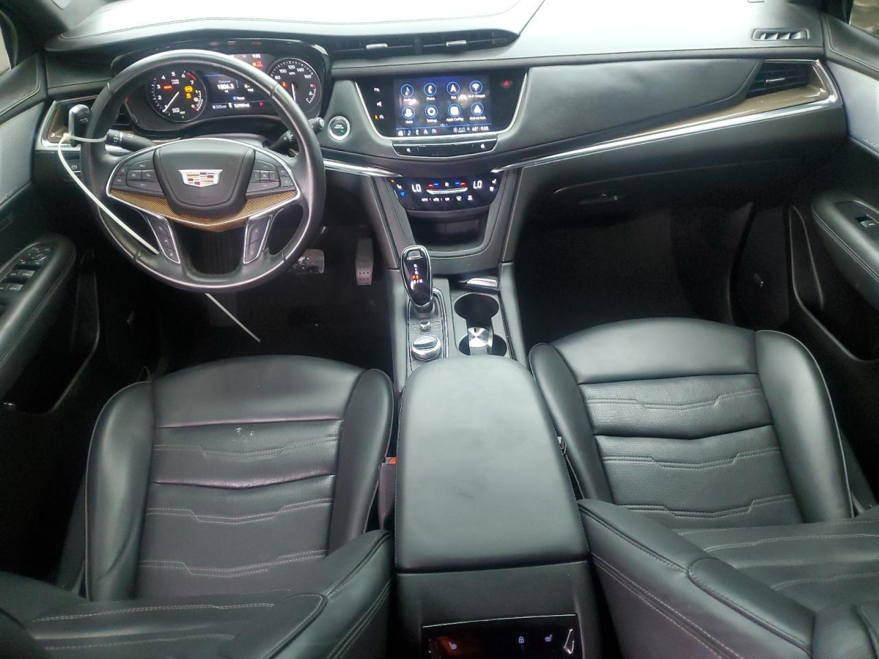 2022 CADILLAC XT5