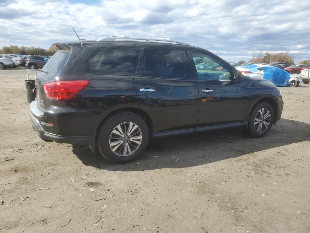 2018 NISSAN PATHFINDER