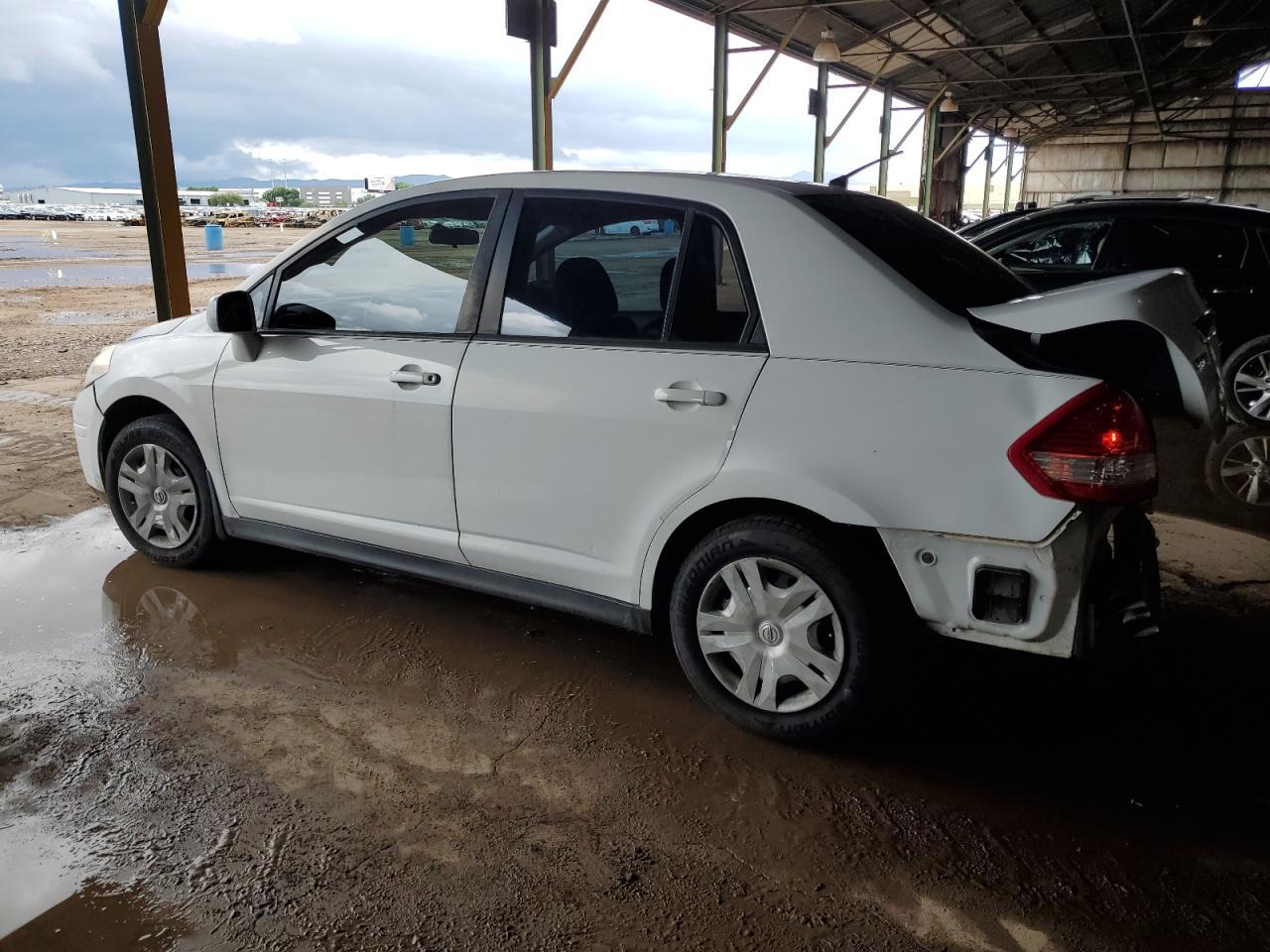 2011 NISSAN VERSA