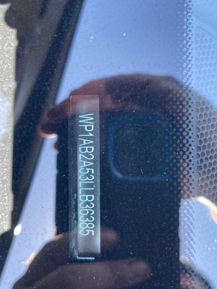 2020 PORSCHE Macan