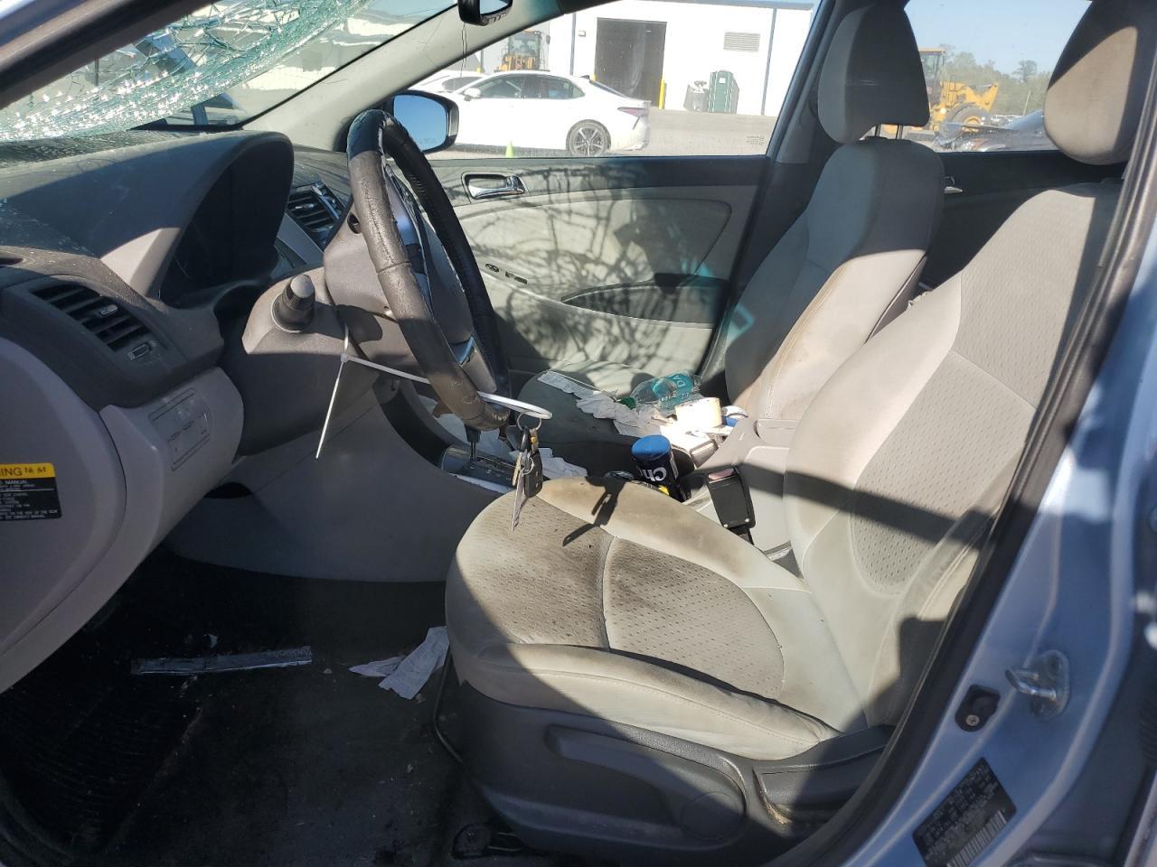 2012 HYUNDAI ACCENT