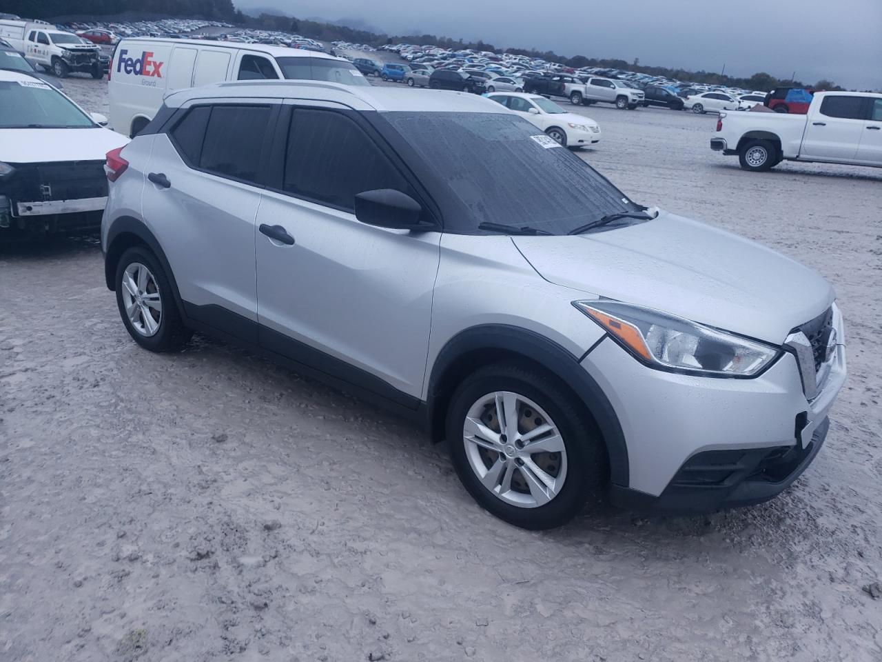 2019 NISSAN KICKS