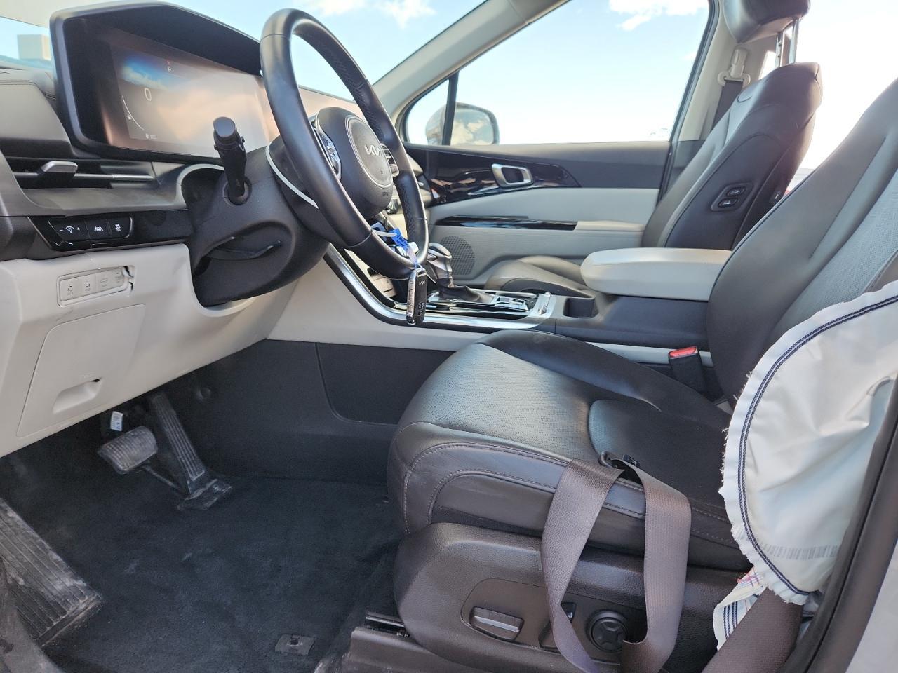 2023 KIA Carnival