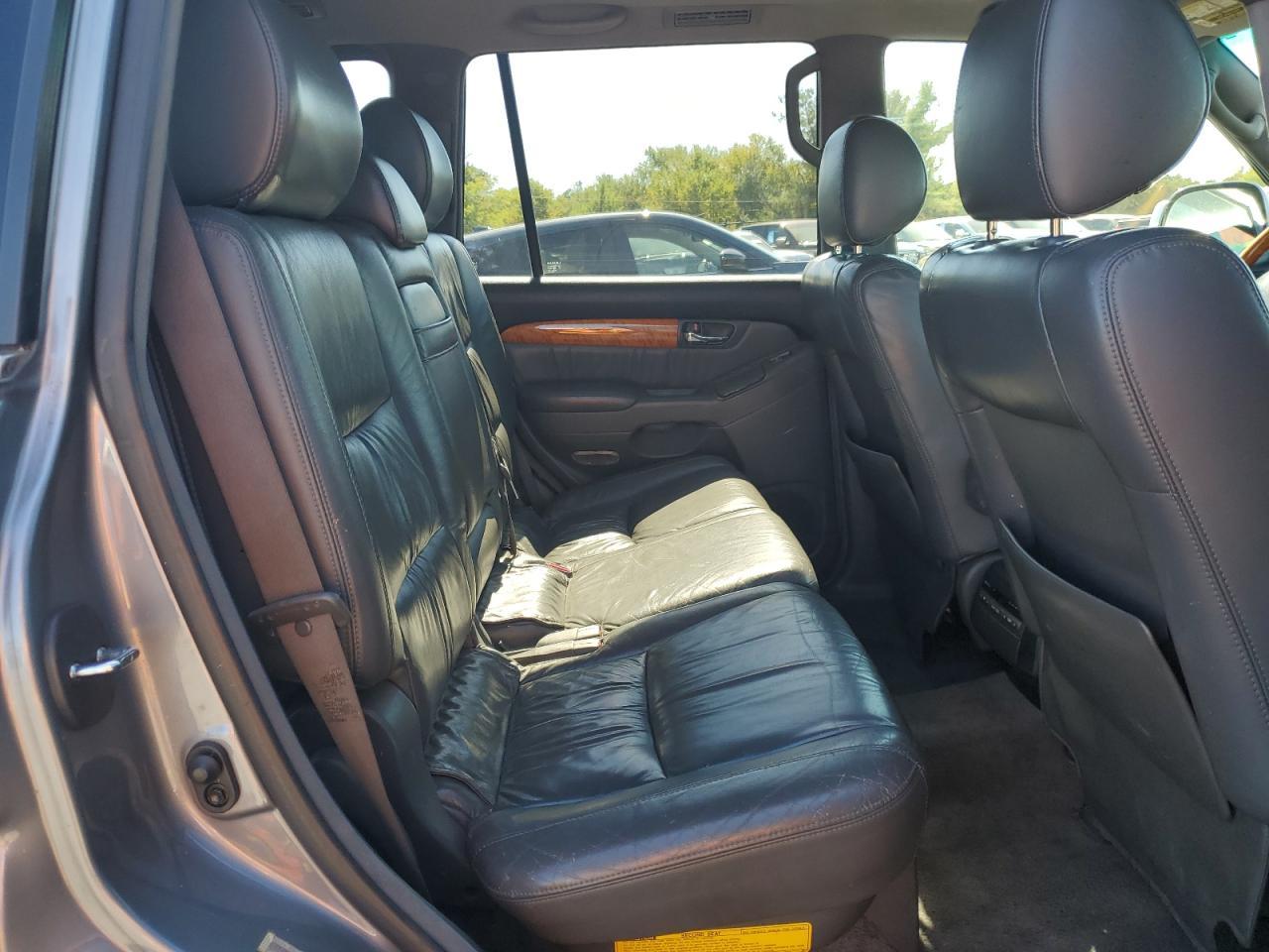 2004 LEXUS Gx