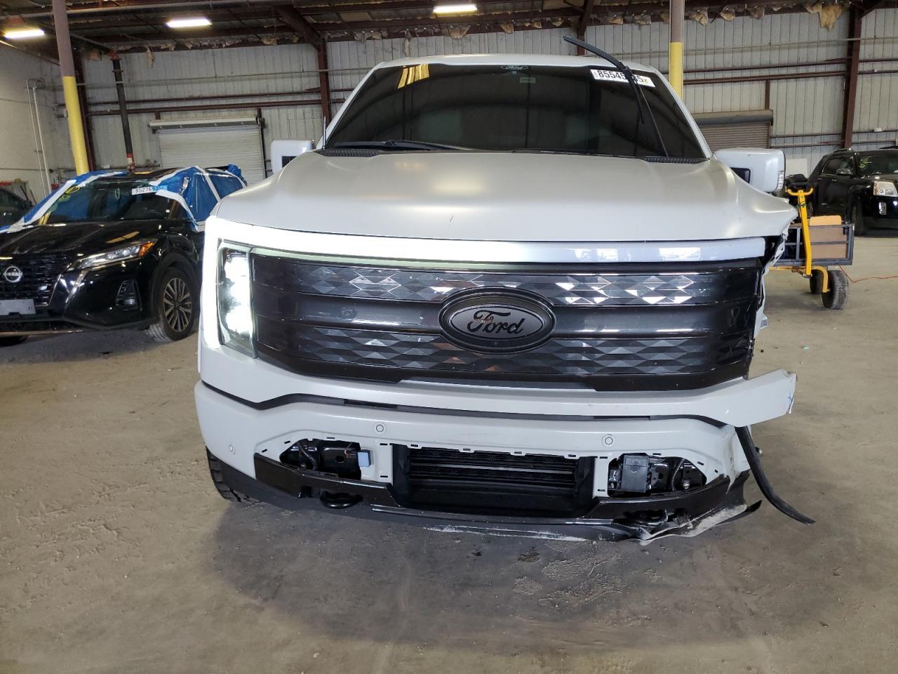2024 FORD F-150 Lightning