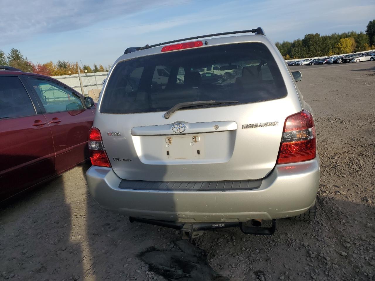 2005 TOYOTA HIGHLANDER