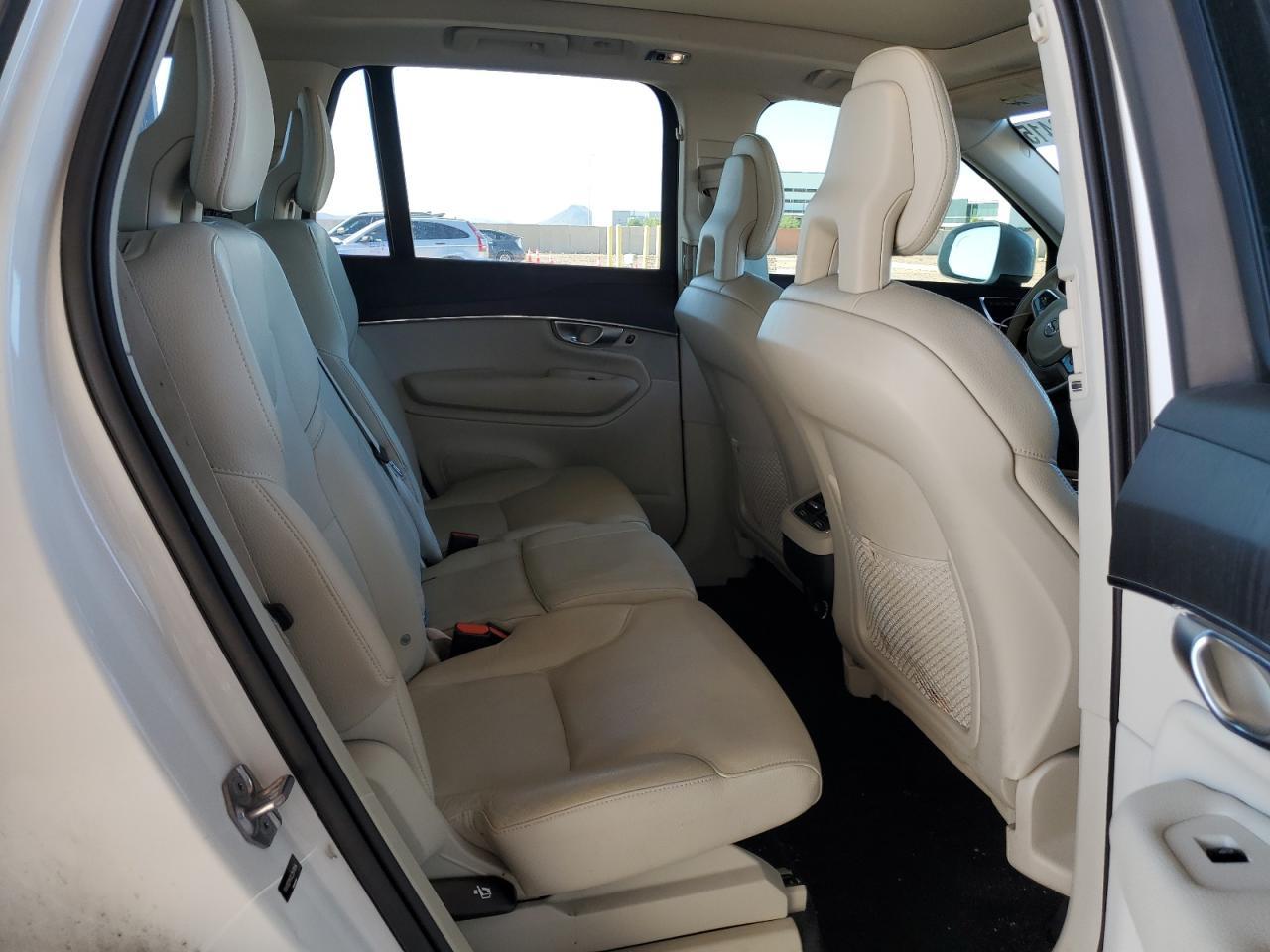 2020 VOLVO XC90