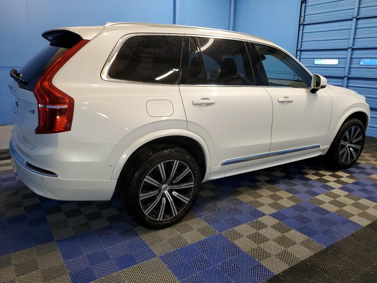 2025 VOLVO XC90