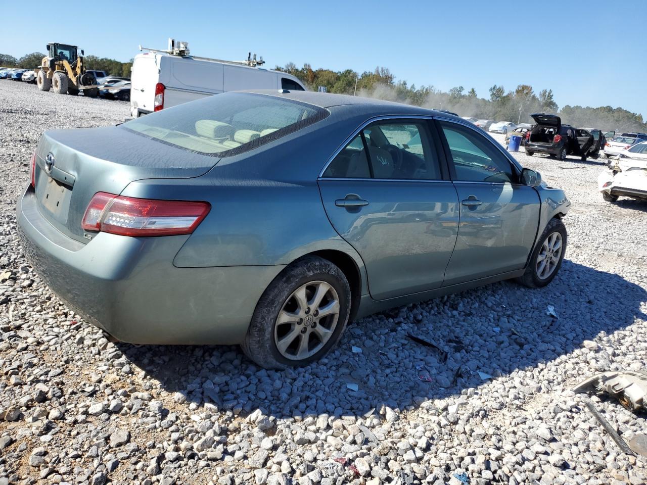 2011 TOYOTA CAMRY