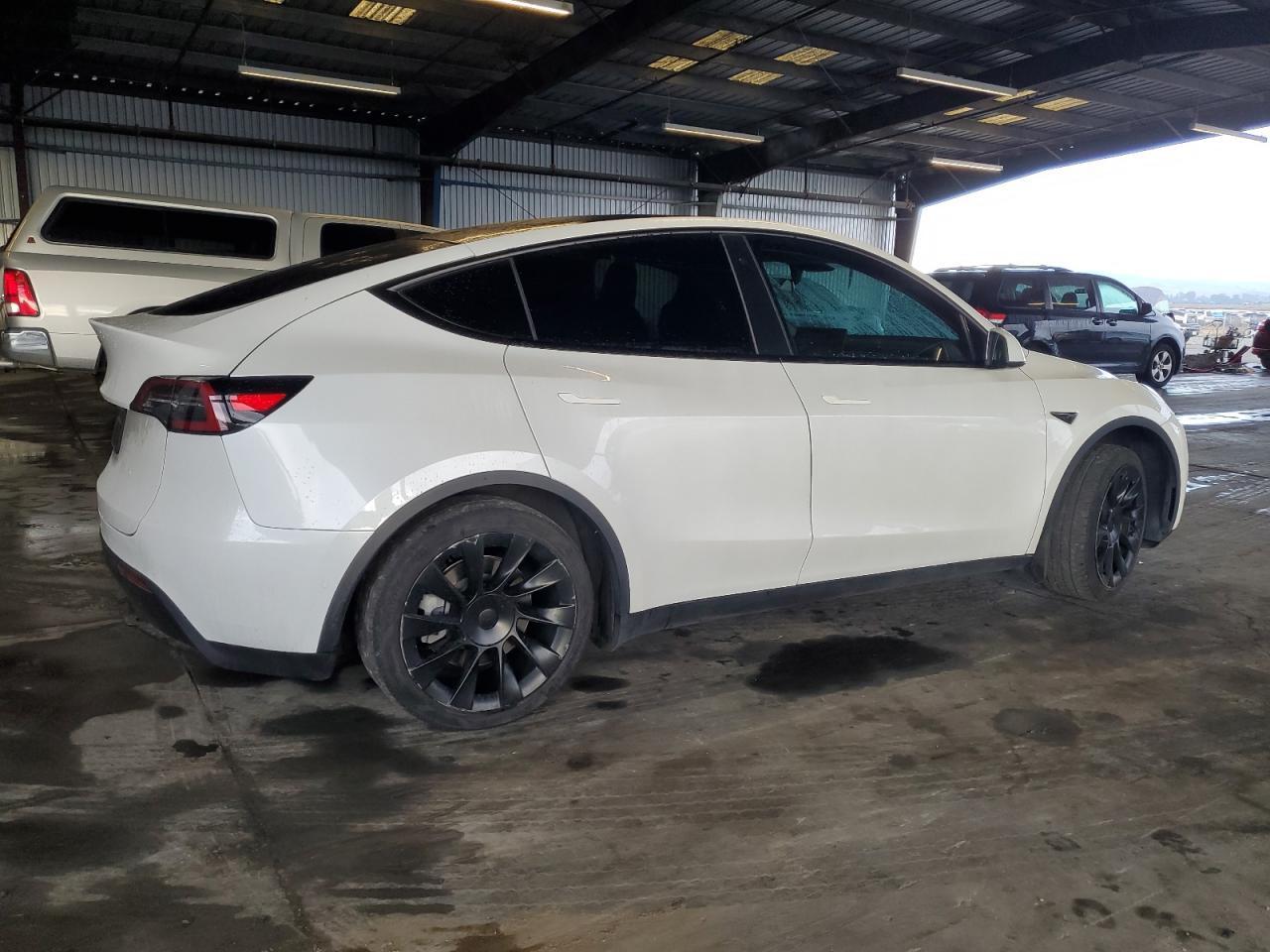 2020 TESLA MODEL Y