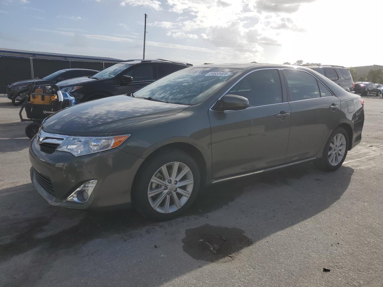 2013 TOYOTA CAMRY