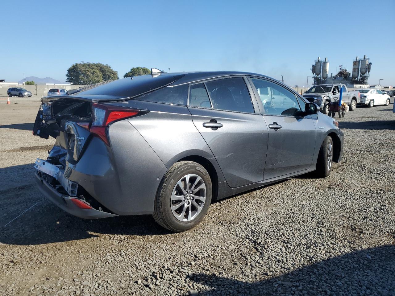 2019 TOYOTA PRIUS