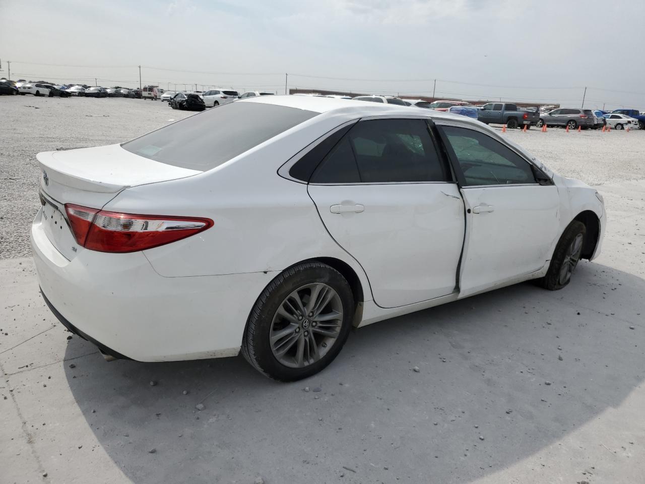 2017 TOYOTA CAMRY