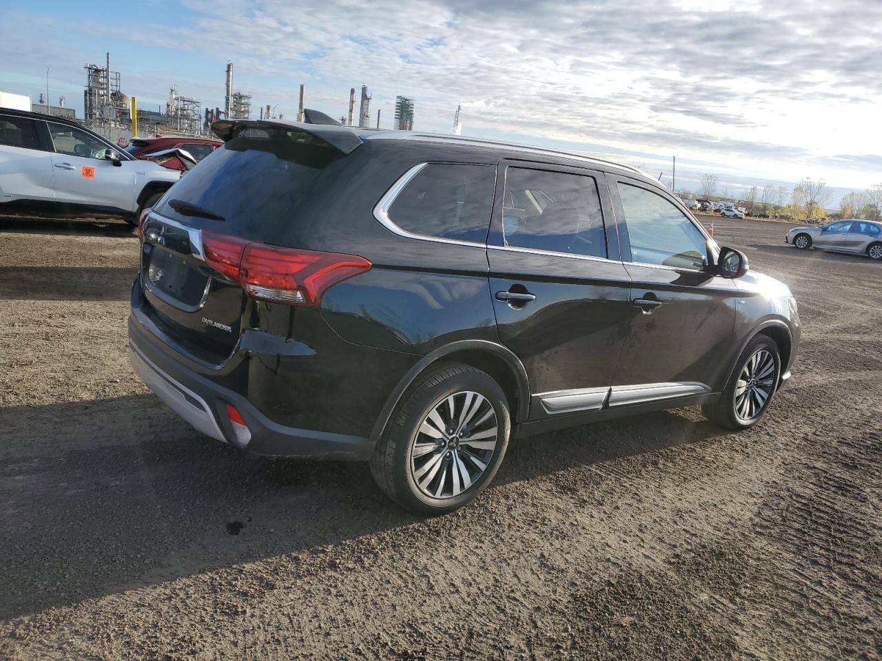 2019 MITSUBISHI outlander