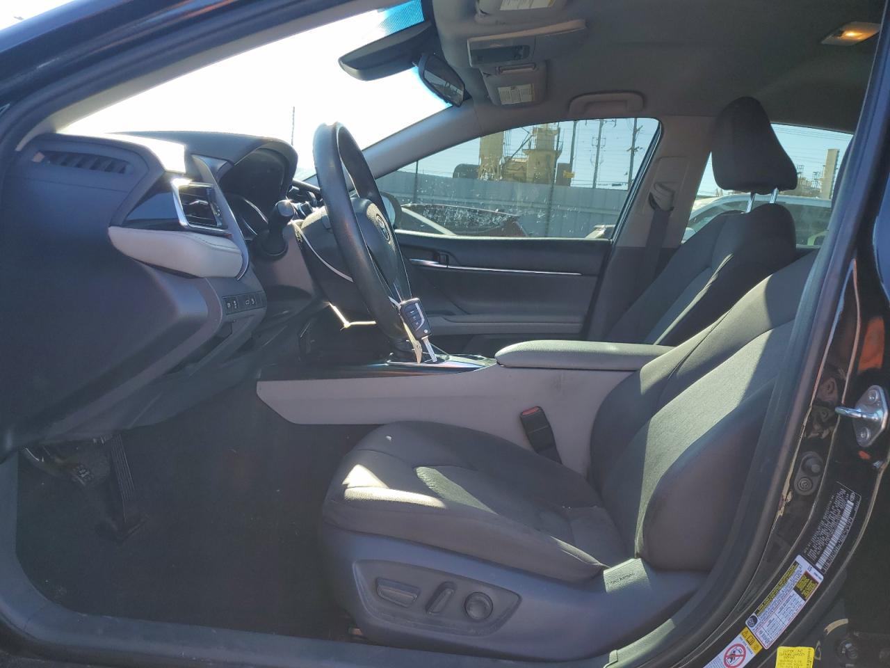 2018 TOYOTA CAMRY