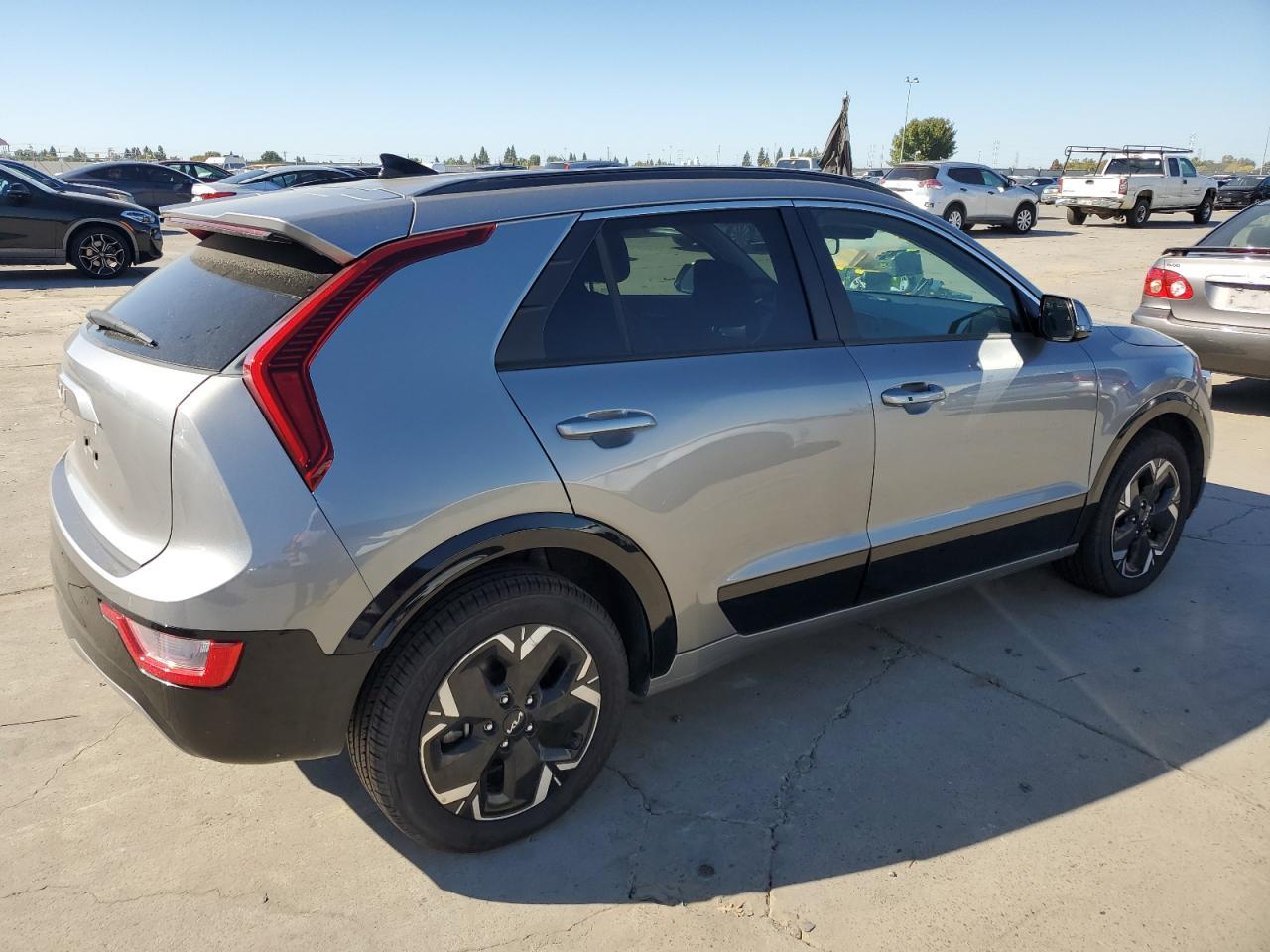 2023 KIA Niro
