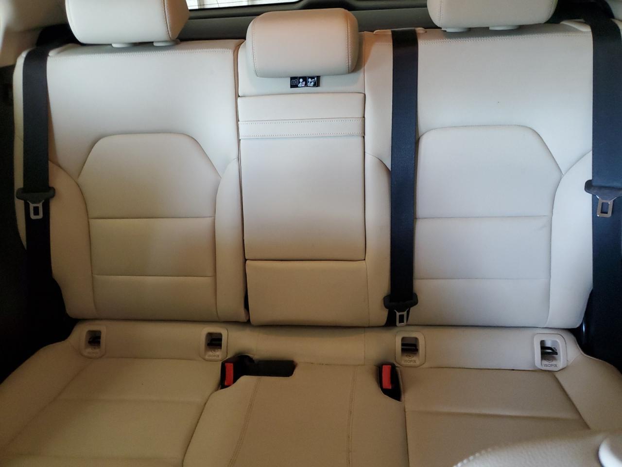 2016 MERCEDES-BENZ GLA-Class