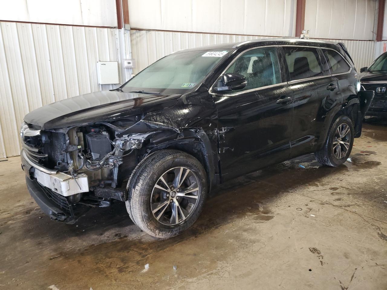 2016 TOYOTA HIGHLANDER