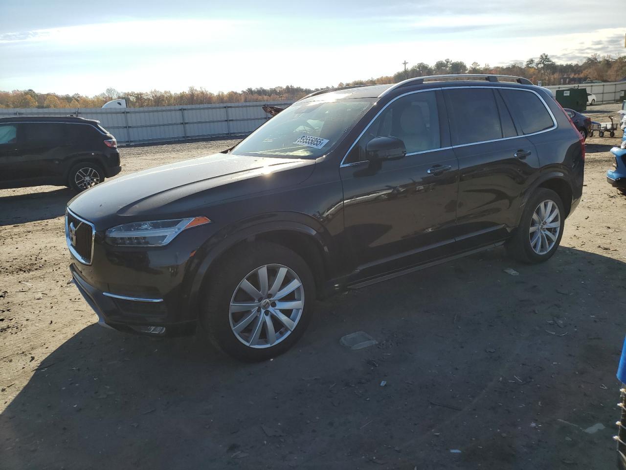 2016 VOLVO XC90