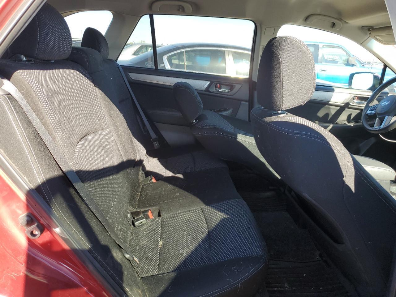 2017 SUBARU Outback