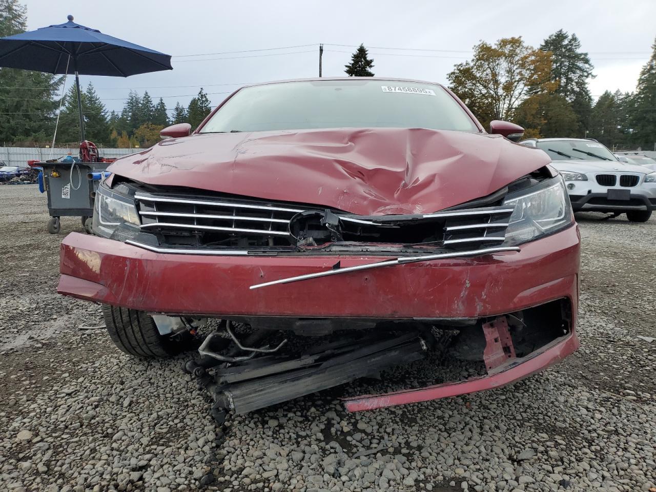 2017 VOLKSWAGEN Passat