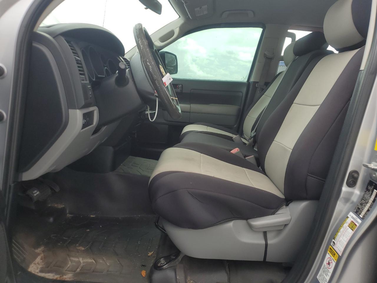 2011 TOYOTA TUNDRA