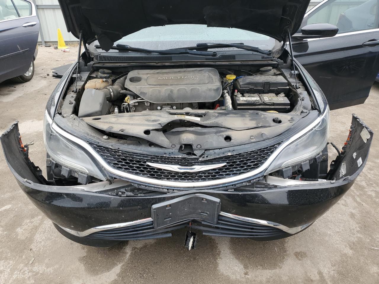 2016 CHRYSLER 200