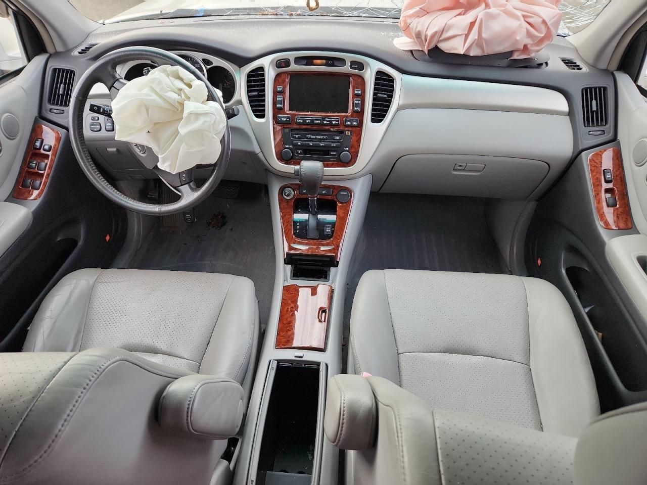 2006 TOYOTA HIGHLANDER