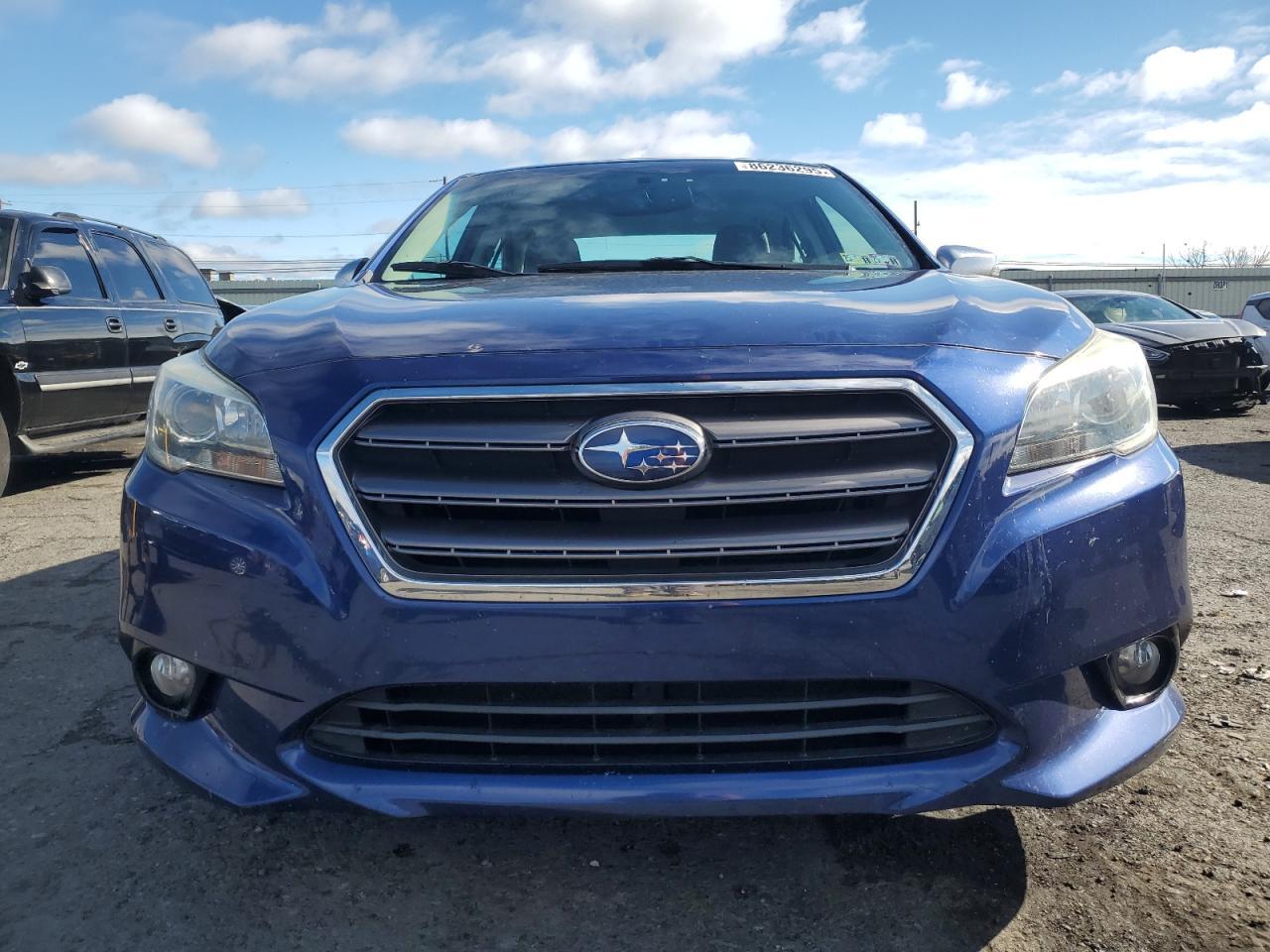2017 SUBARU Legacy