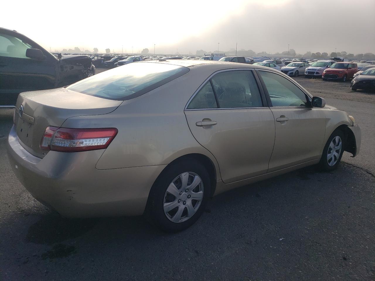 2010 TOYOTA CAMRY