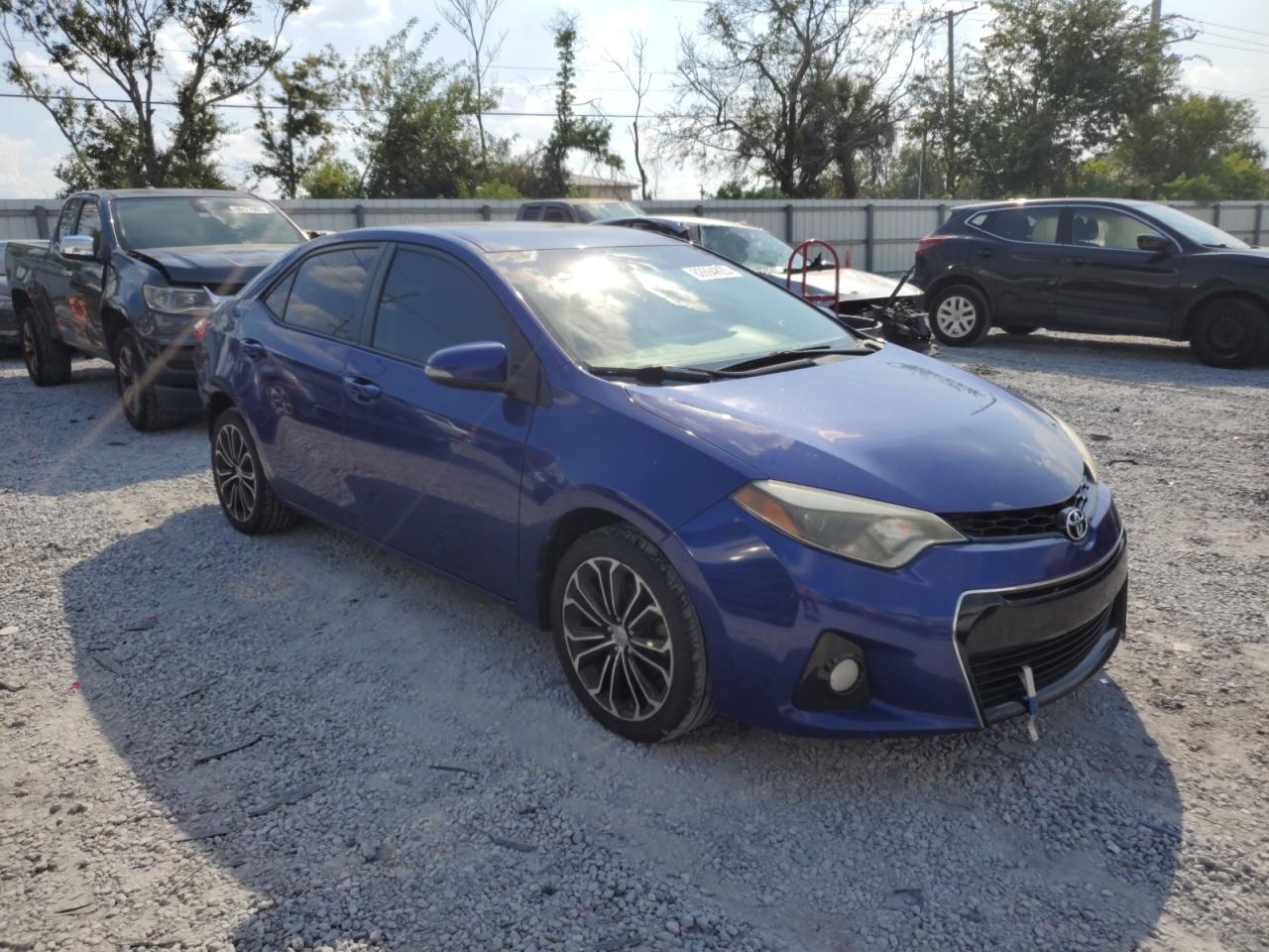 2015 TOYOTA COROLLA