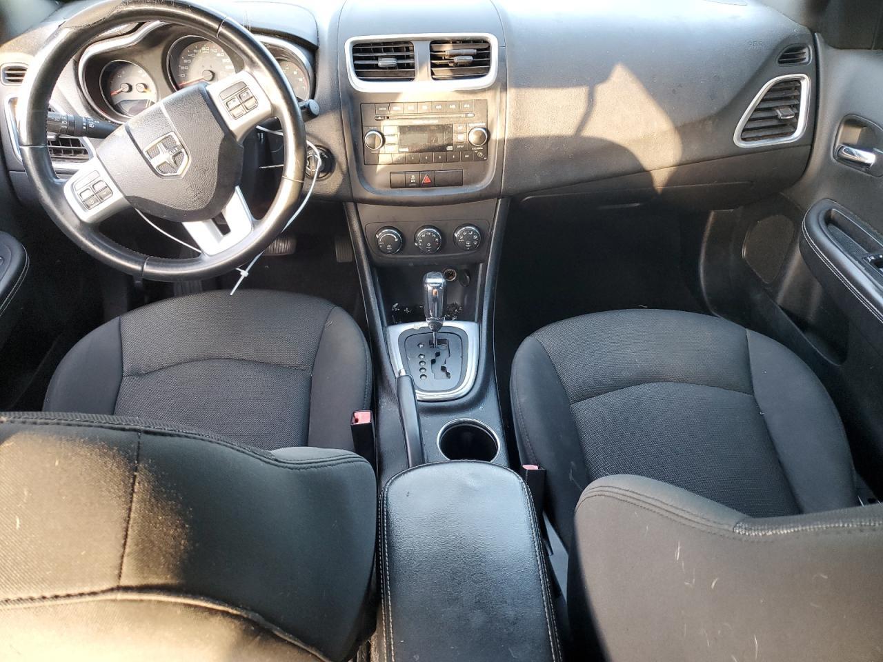 2013 DODGE Avenger