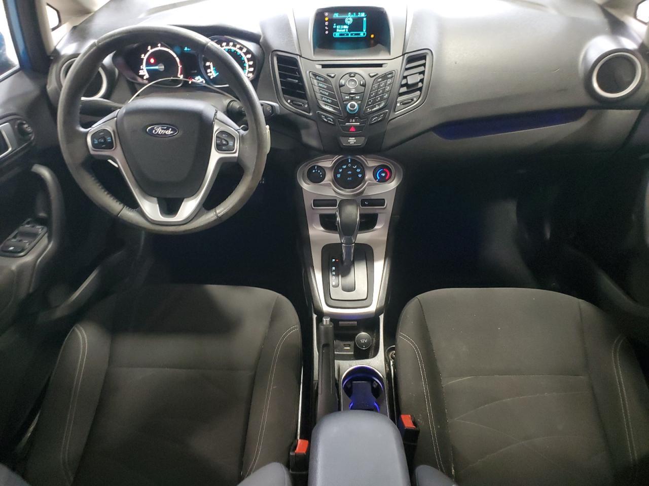 2016 FORD Fiesta
