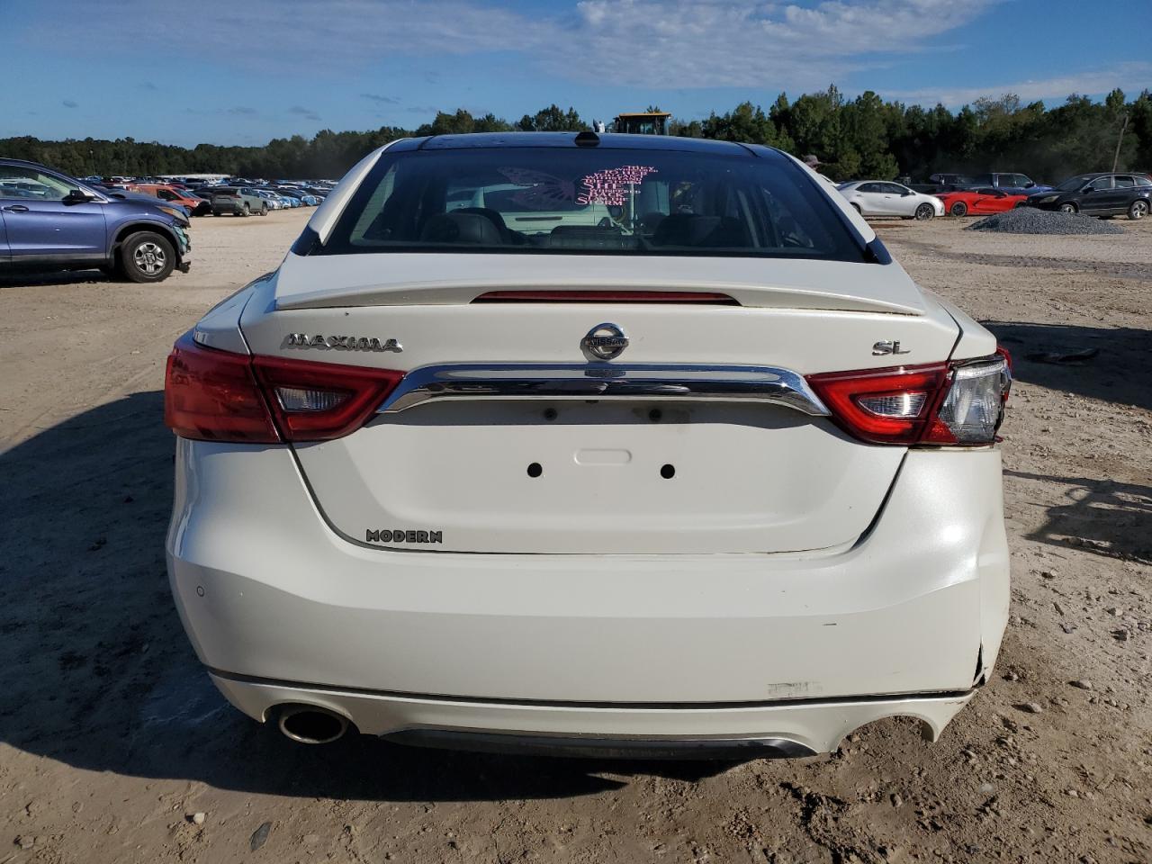 2017 NISSAN Maxima