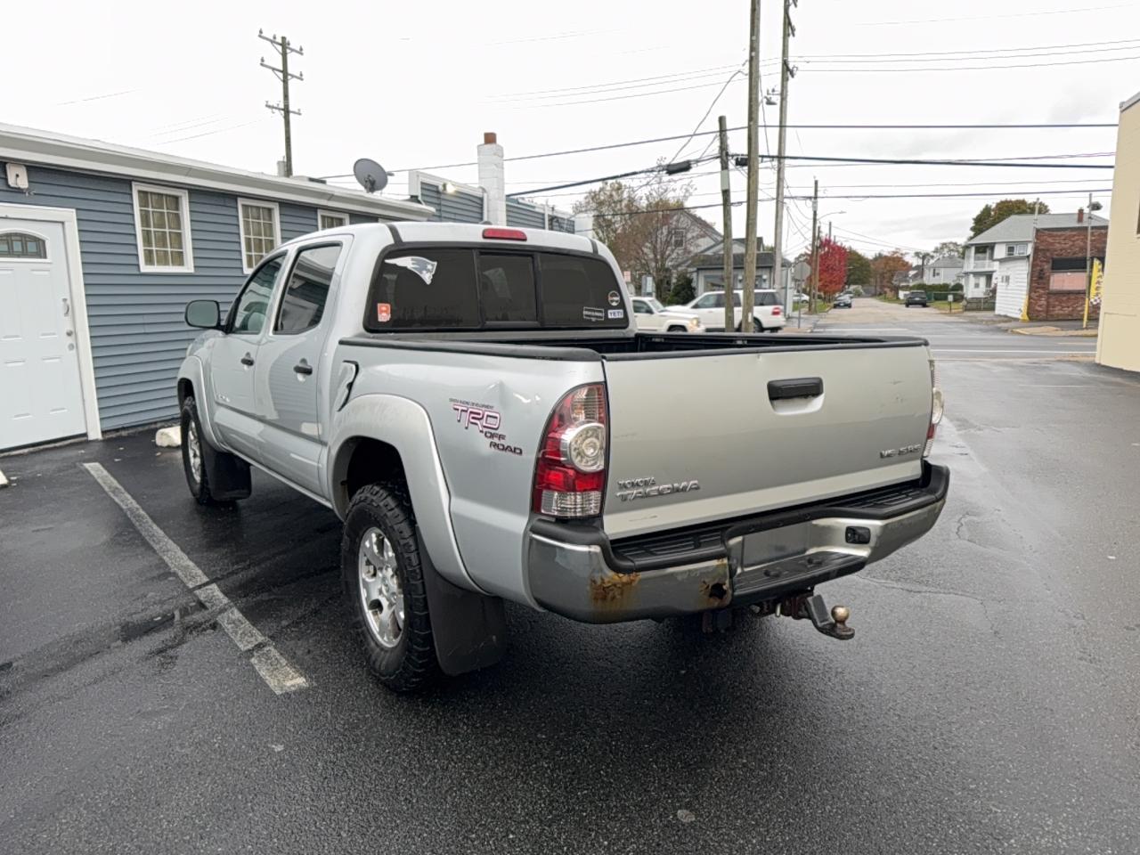 2011 TOYOTA TACOMA