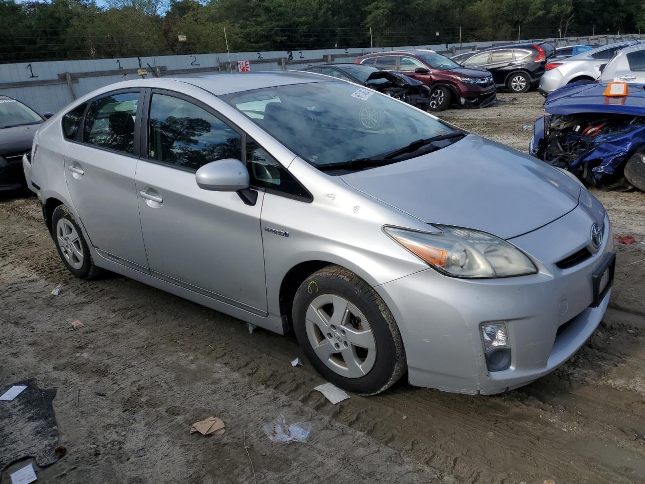 2011 TOYOTA PRIUS