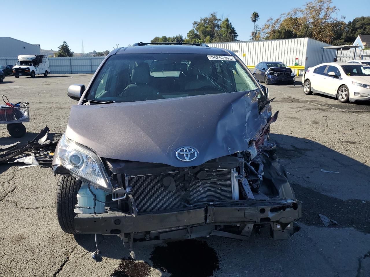 2015 TOYOTA SIENNA